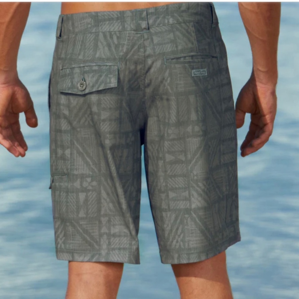 Crazy Shirts Ash Expedition Shorts - Picture 2 of 7